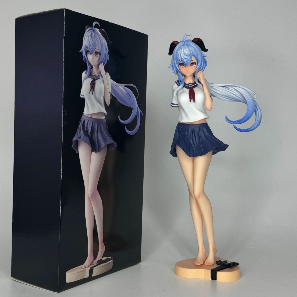 Desk Setup Editing - 25CMJK告白ガニュ 美しいアニメ周辺フィギュア装飾シーンデスクセットアップスタチューモデル 男の子と女の子のためのホリデーギフト