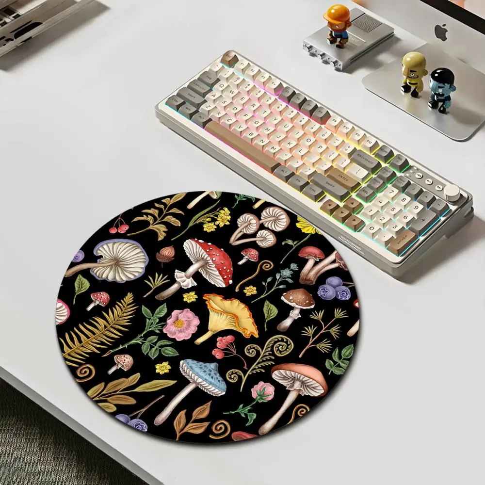丸型フォレスト柄のマウスパッド、滑り止め加工、オフィス用キー - Desk Setup With Plants のレビューと価格